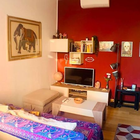 Ampola Home “Flamingo” Milan Bagian luar foto