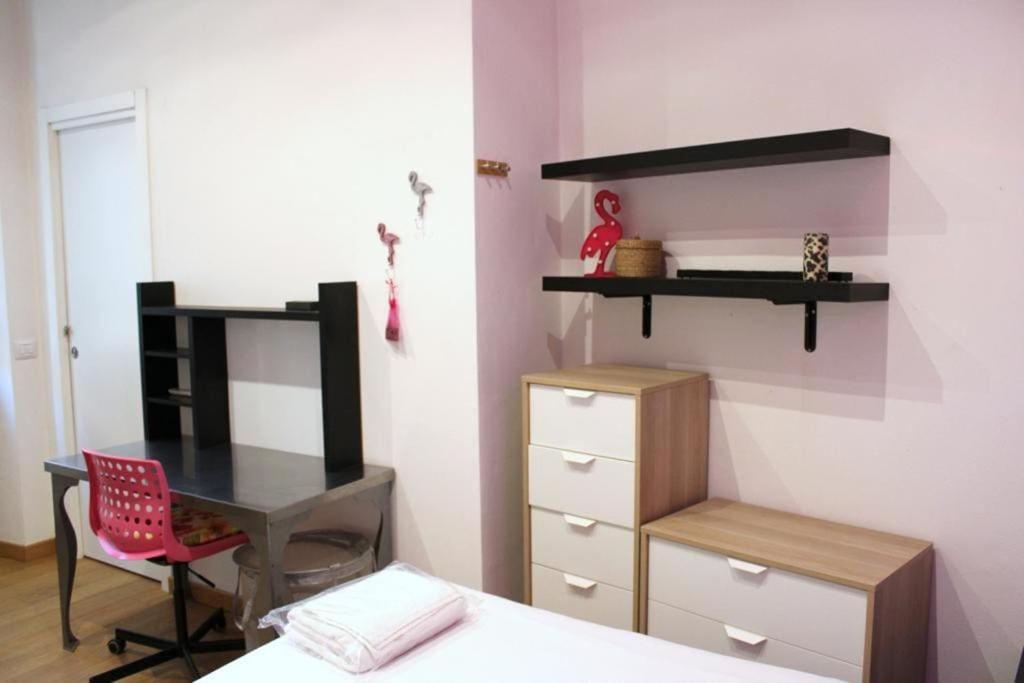 Ampola Home “Flamingo” Milan Bagian luar foto