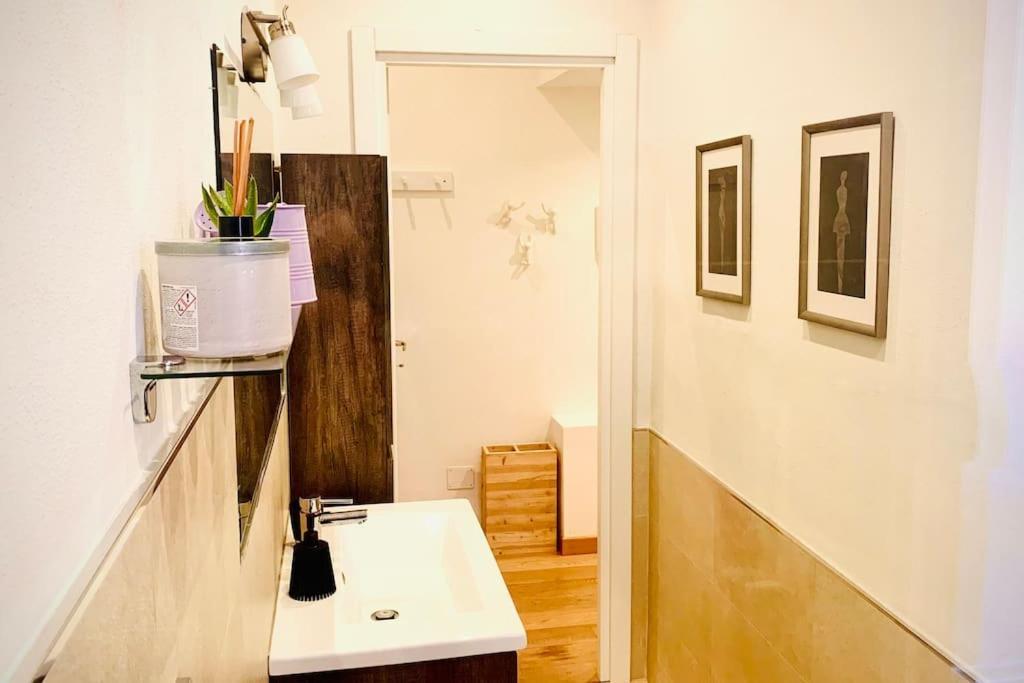 Ampola Home “Flamingo” Milan Bagian luar foto