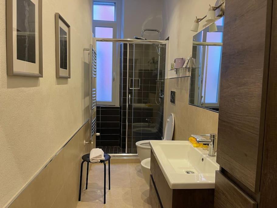 Ampola Home “Flamingo” Milan Bagian luar foto