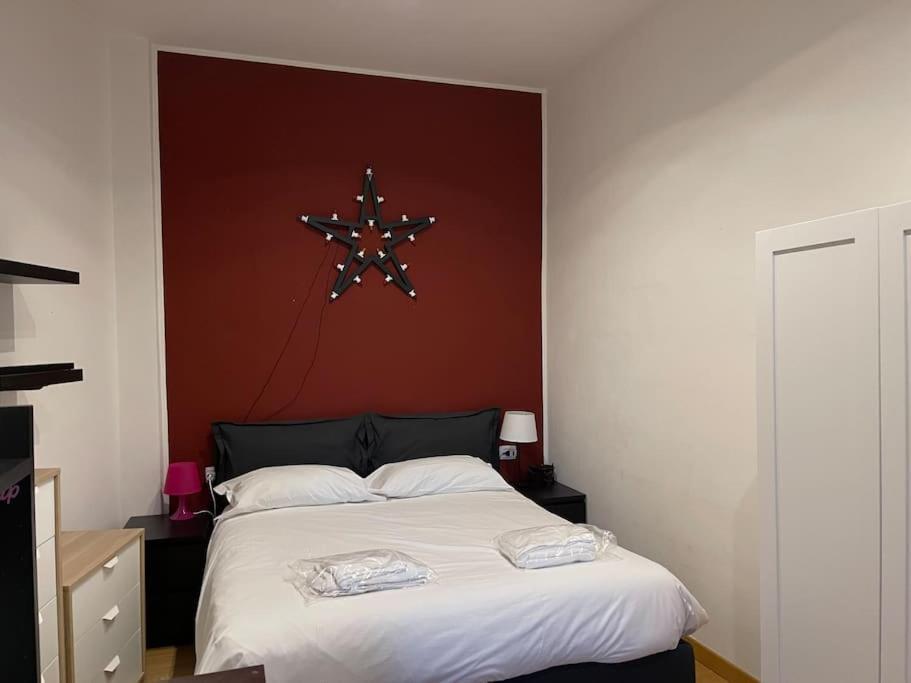 Ampola Home “Flamingo” Milan Bagian luar foto